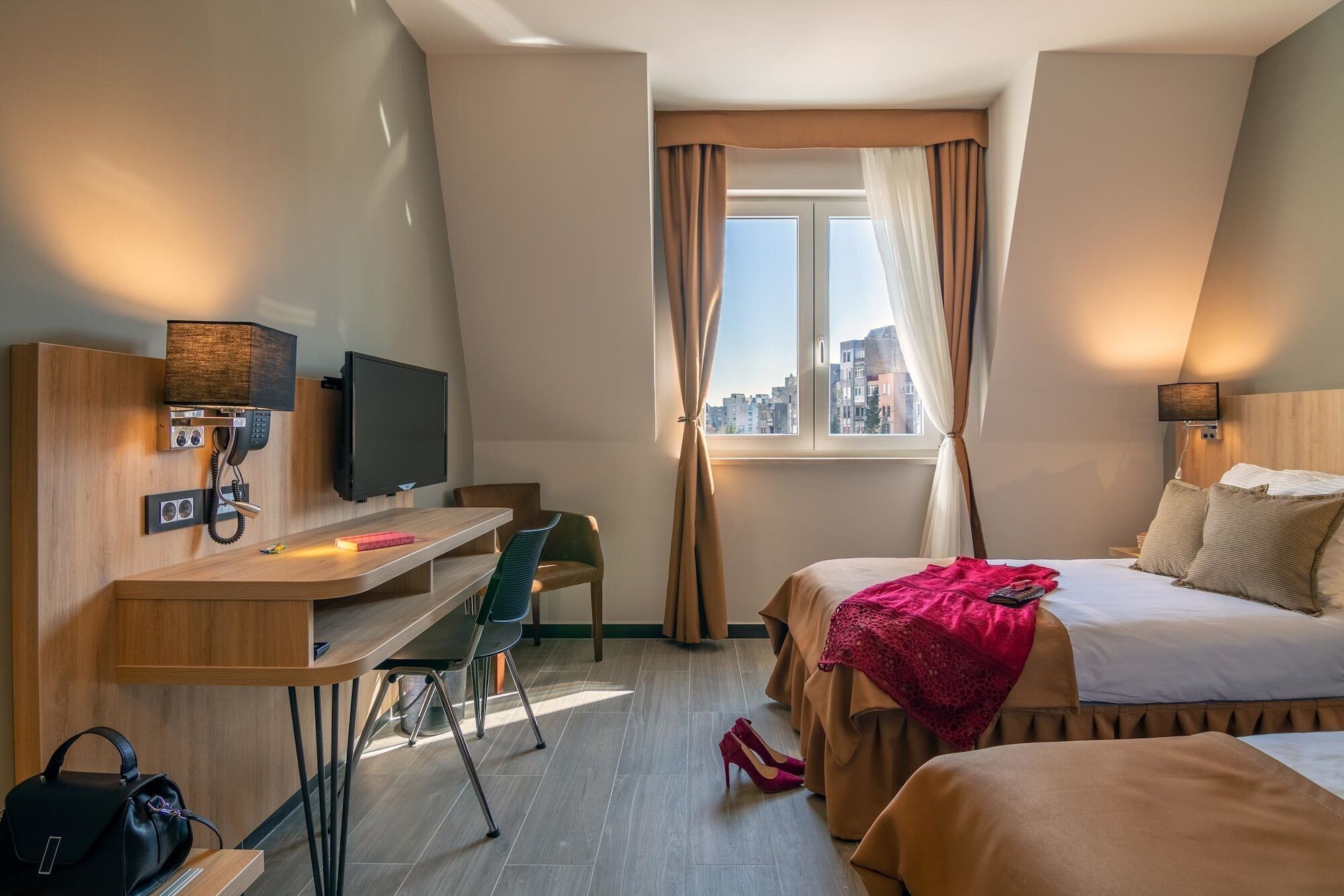 Hotel Resurs ポドゴリツァ エクステリア 写真