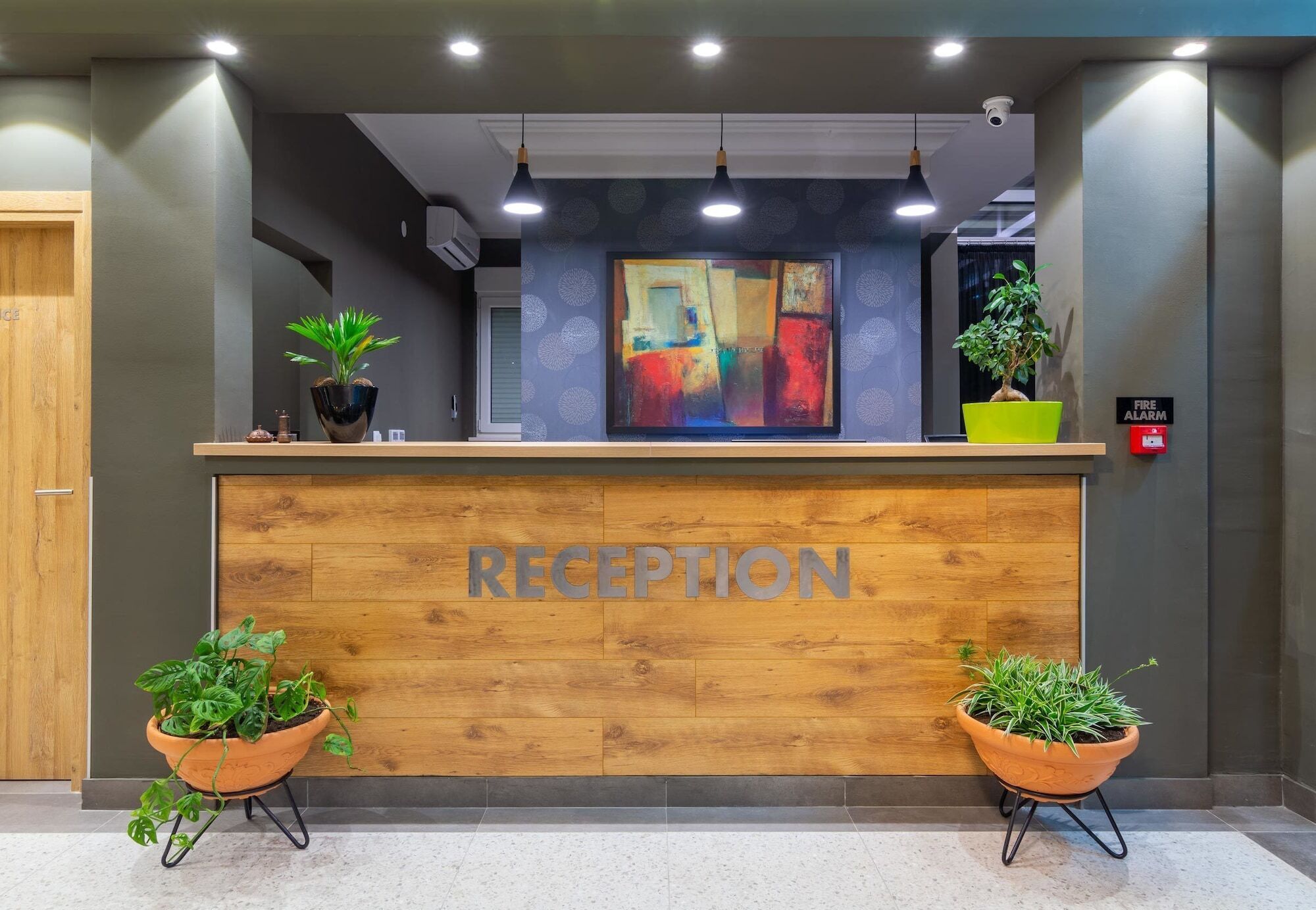 Hotel Resurs ポドゴリツァ エクステリア 写真